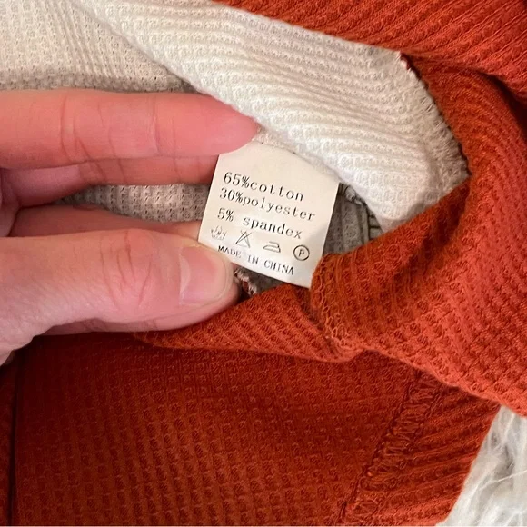 Colorblock Top | Boutique Brand - Picture 6 of 11